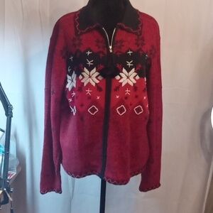 Erika Christmas sweater size large